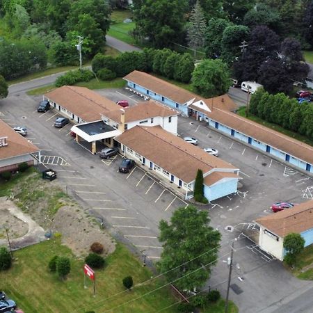 Parkway Inn Vestal Екстер'єр фото