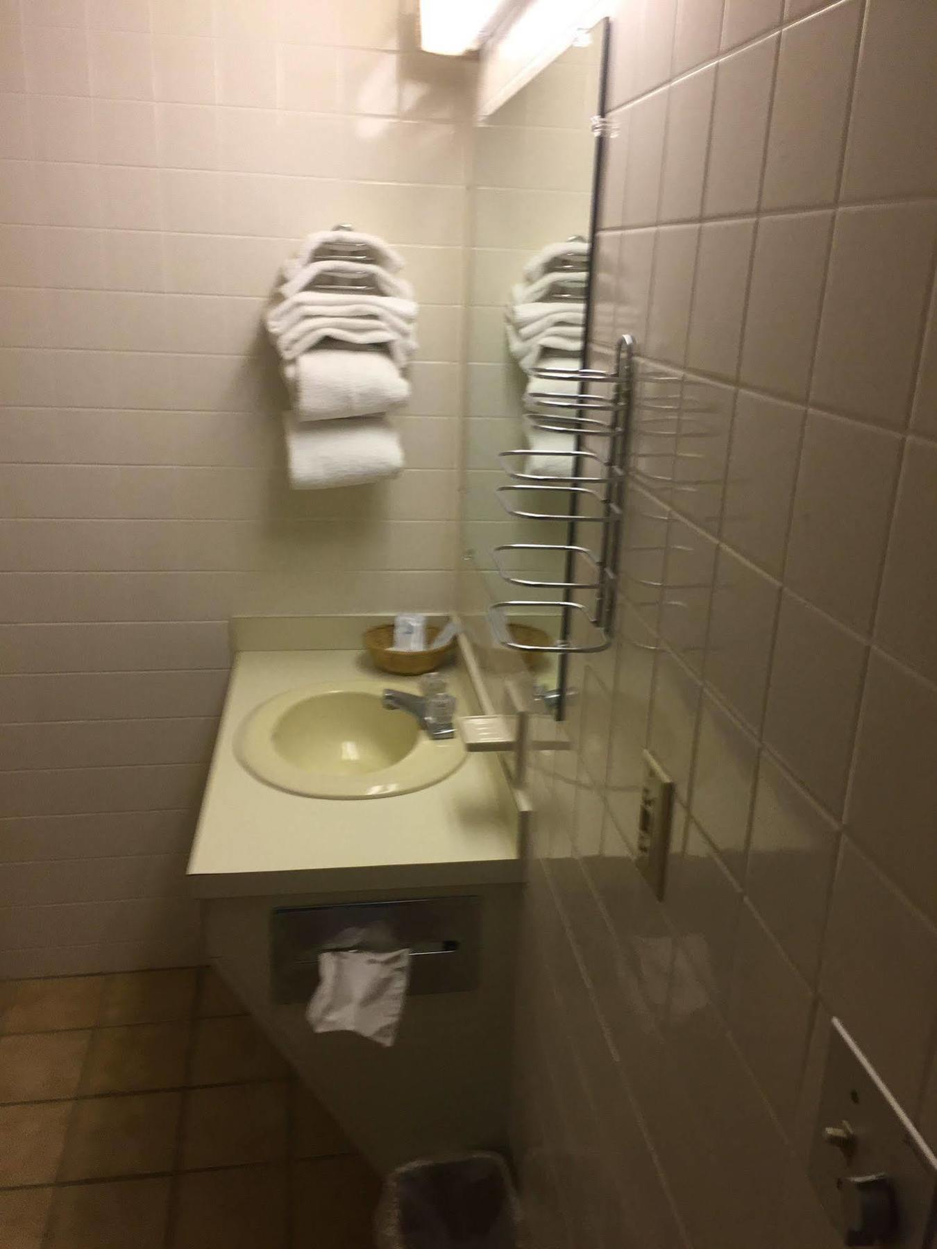 Parkway Inn Vestal Екстер'єр фото