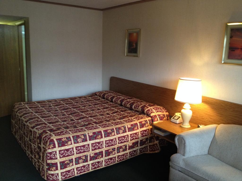 Parkway Inn Vestal Екстер'єр фото
